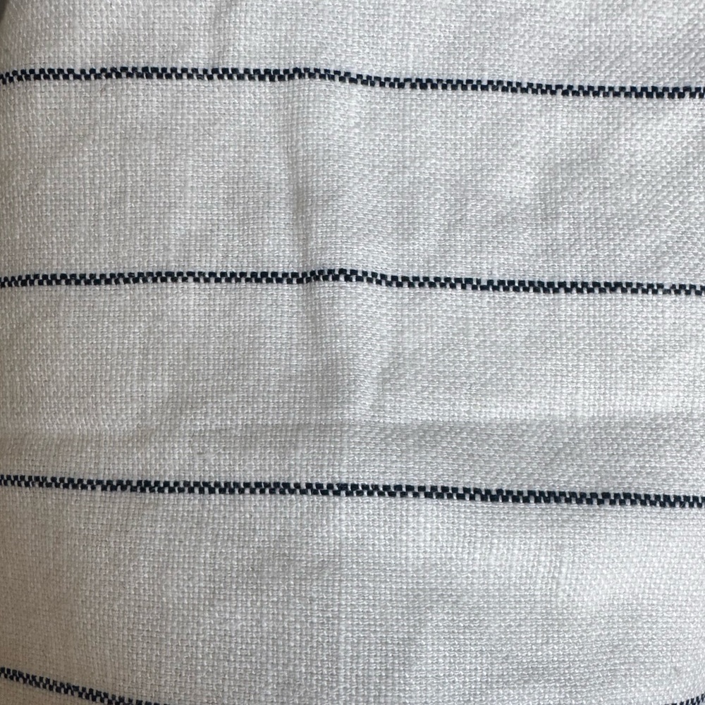 NWT GAP White / Cream Linen & Cotton Mini Skirt with Blue Pinstripes, Size 4 - Picture 2 of 12